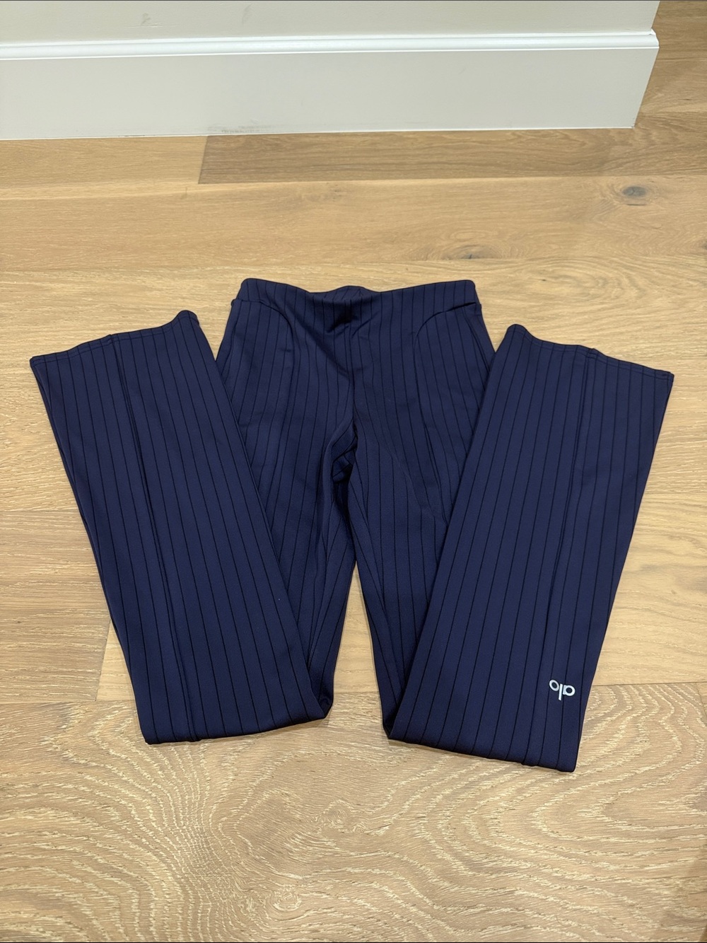 ALO authentic like new high waist pinstripe zip it flare legging in navy
